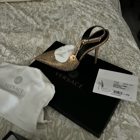 Versace shoes - Picture 3 of 7